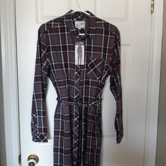 Beautiful never been worn shirt dress - Picture 4 of 4
